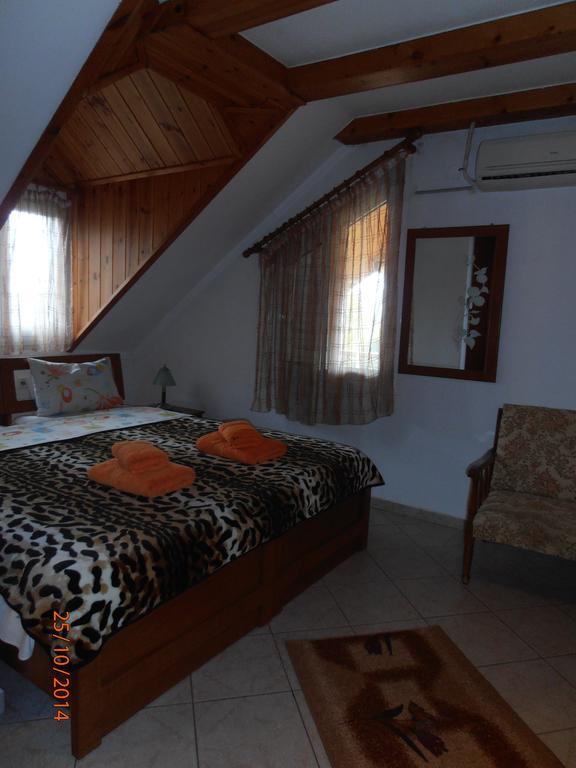 Guesthouse Agnandi Loutraki  Room photo