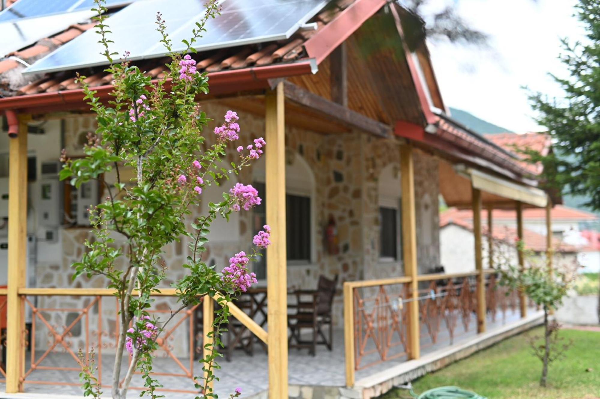 Guesthouse Agnandi Loutraki  Exterior photo